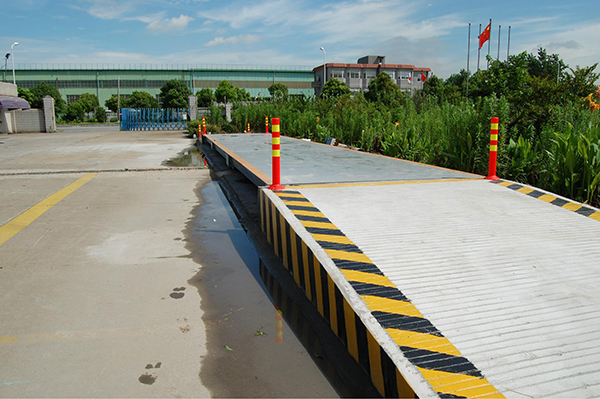 魯南衡器分析電子地磅行業(yè)的發(fā)展前景！魯南衡器技術(shù)領(lǐng)先發(fā)展電子地磅廠家