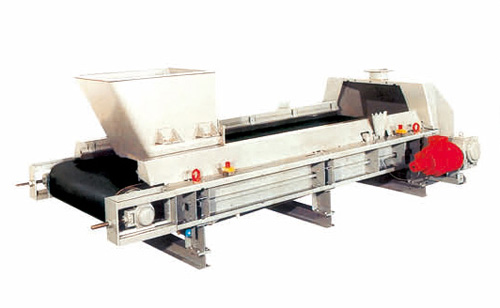 JGC型稱(chēng)重式膠帶給料機(jī)魯南衡器生產(chǎn)廠(chǎng)家